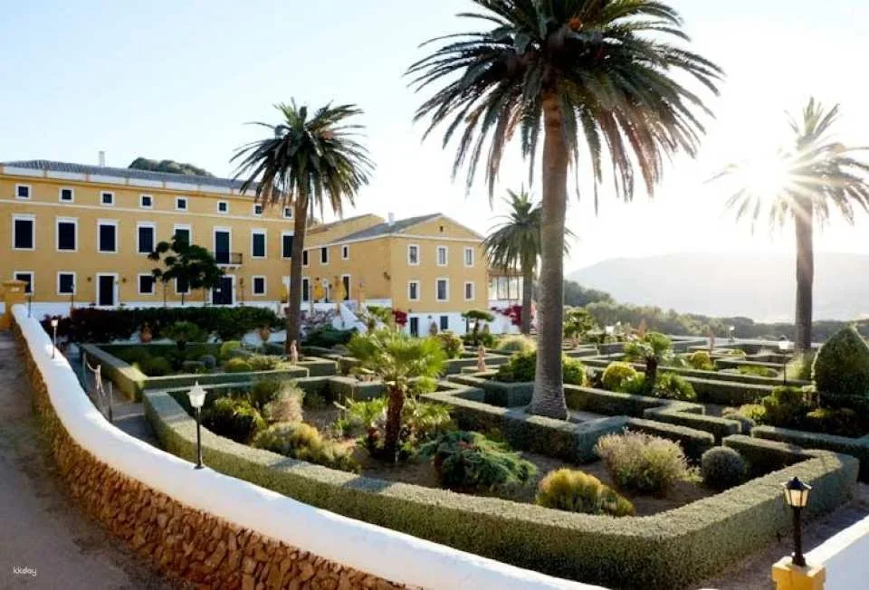 Menorcan historic estate and Natural Science Museum at Binissuès