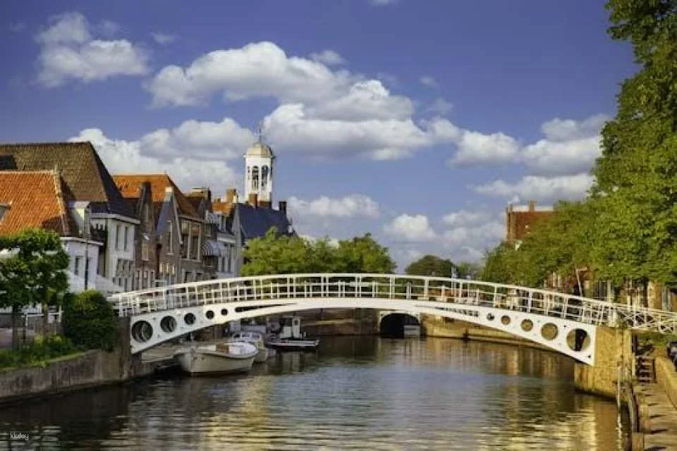 Self guided tour with interactive city game of Dokkum
