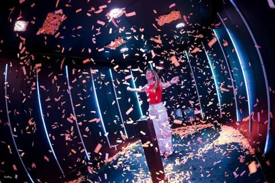 Ticket to AMAZE immersive audiovisual experience