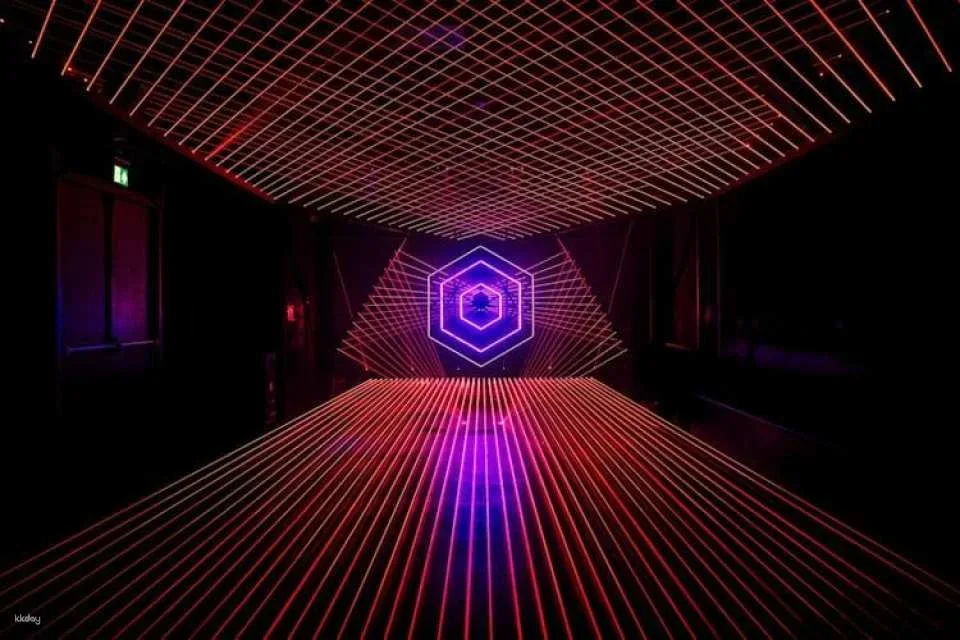 Ticket to AMAZE immersive audiovisual experience