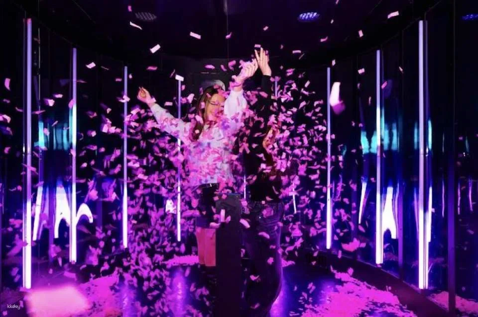 Ticket to AMAZE immersive audiovisual experience