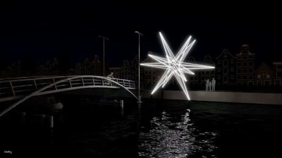 Light Festival Cruise with Open Bar and Mulled Wine in Amsterdam