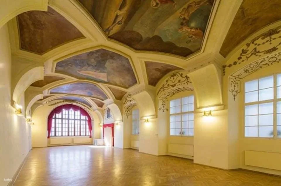 Basilica of St James and Minorite Friary 3-hours tour in Prague