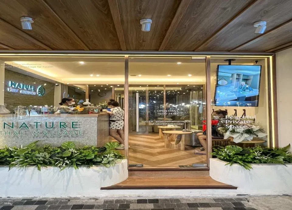 Nature Thai Massage at Siam Soi 5 | Bangkok