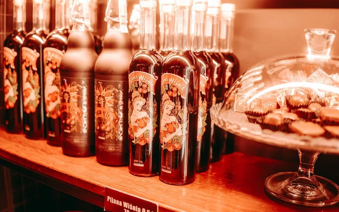 Krakow Hidden Bars & Polish Tapas Experience in Jewish Quart Image 4