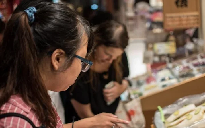 Kyoto Night Food Walking Tour: 3-5 stops, 10+ Local Dishes Image 5