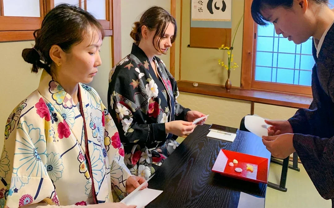 Kyoto Ninenzaka Area: Tea Ceremony Experience in a 150-Year-Old Townhouse Image 3