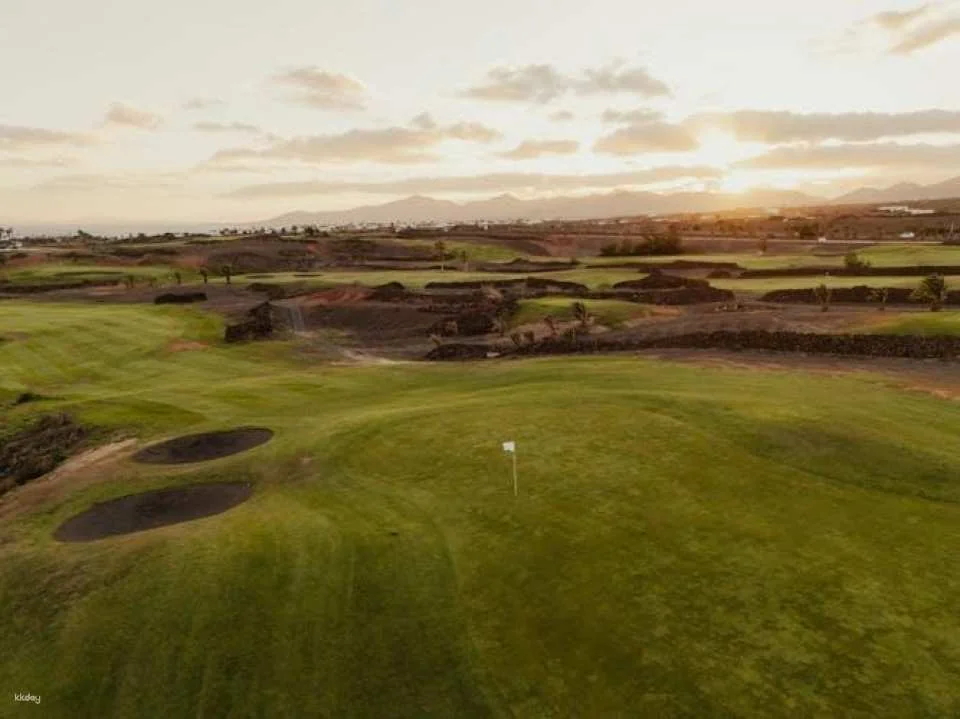 Lanzarote indoor virtual golf experience