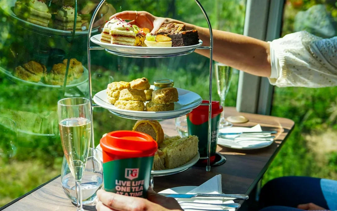 London: Afternoon Tea Sightseeing Bus Tour Image 1