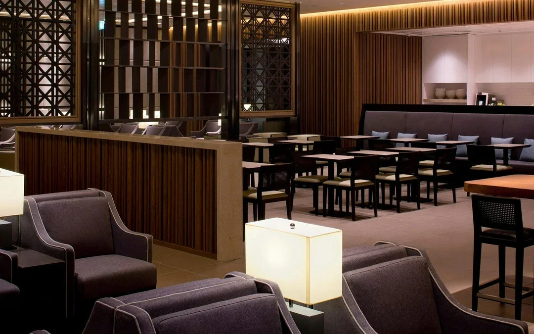 London Heathrow Airport: Plaza Premium Lounge at Terminal 2 Image 3