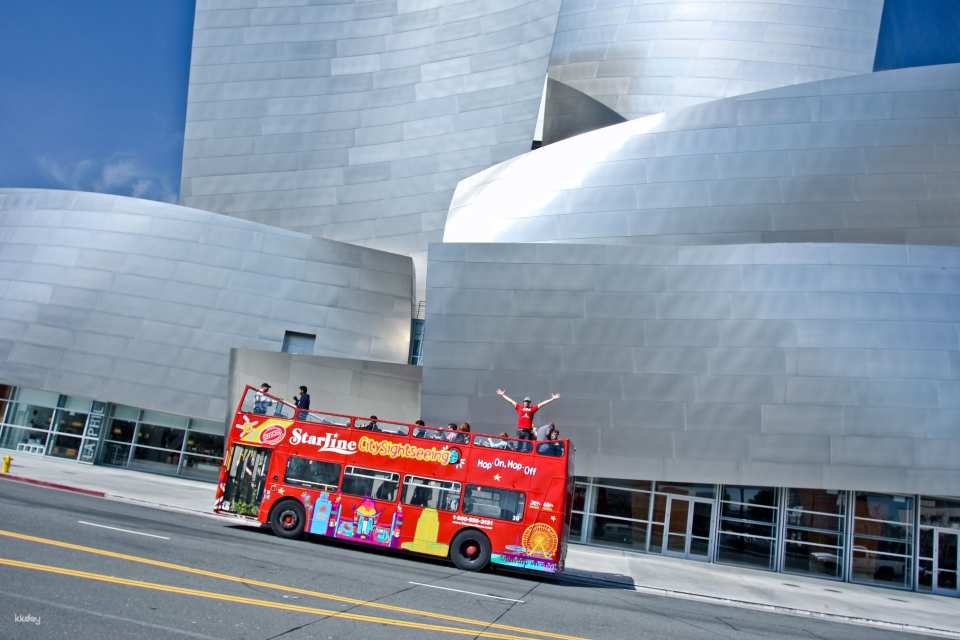 Los Angeles CityPASS®: Warner Bros. Studio Tour + 3 Attractions | United States