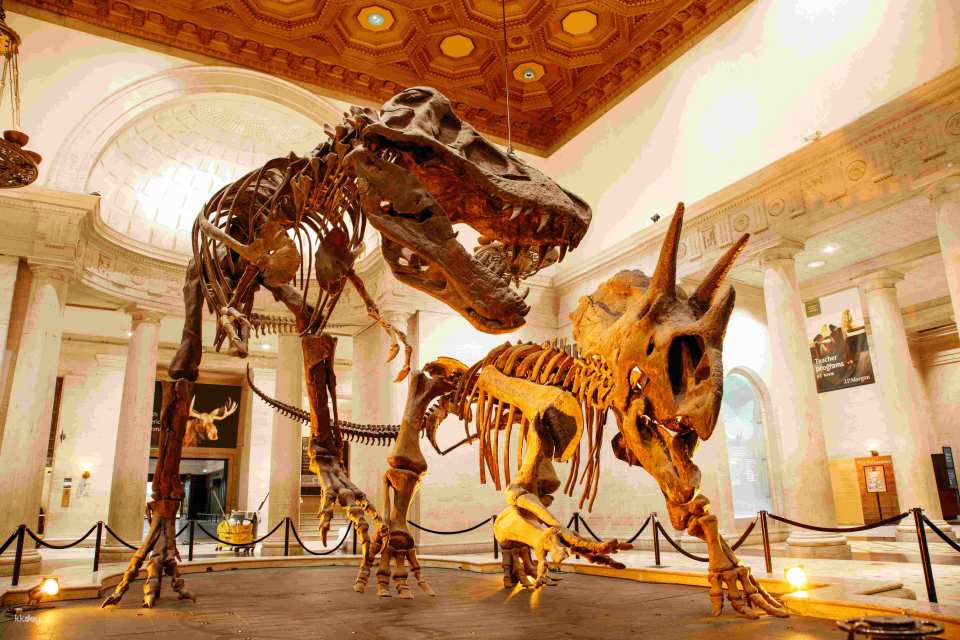 Los Angeles CityPASS®: Warner Bros. Studio Tour + 3 Attractions | United States