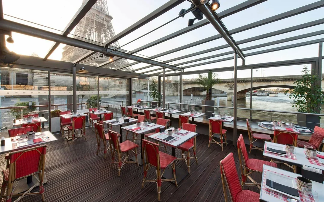 Lunch at Le Bistro Parisien Restaurant with Seine River Cruise Image 1