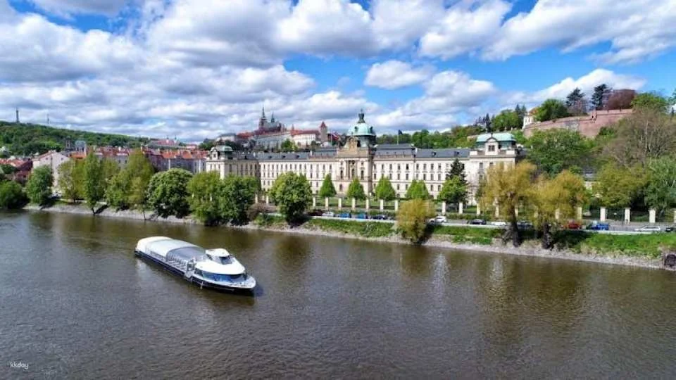 Lunch Cruise in Prague