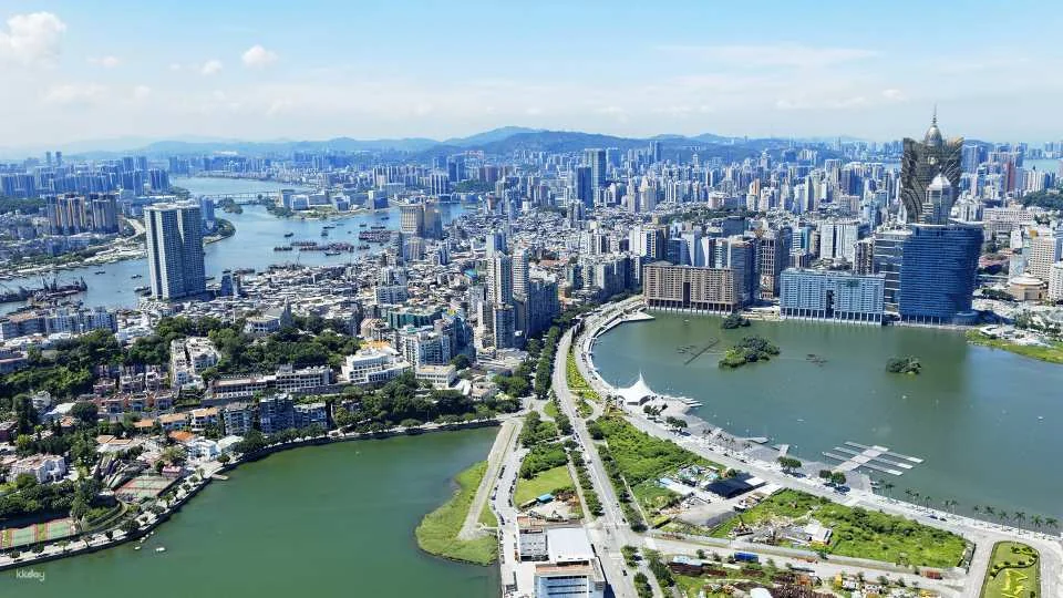 Macau Tower Observation Deck Ticket | Enjoy a panoramic view of Macau from above