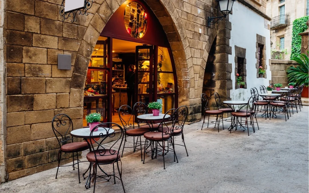 Magical Barcelona: Self-Guided City Exploration Game Image 2