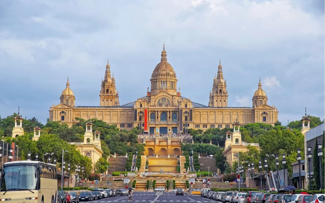 Magical Barcelona: Self-Guided City Exploration Game Image 3