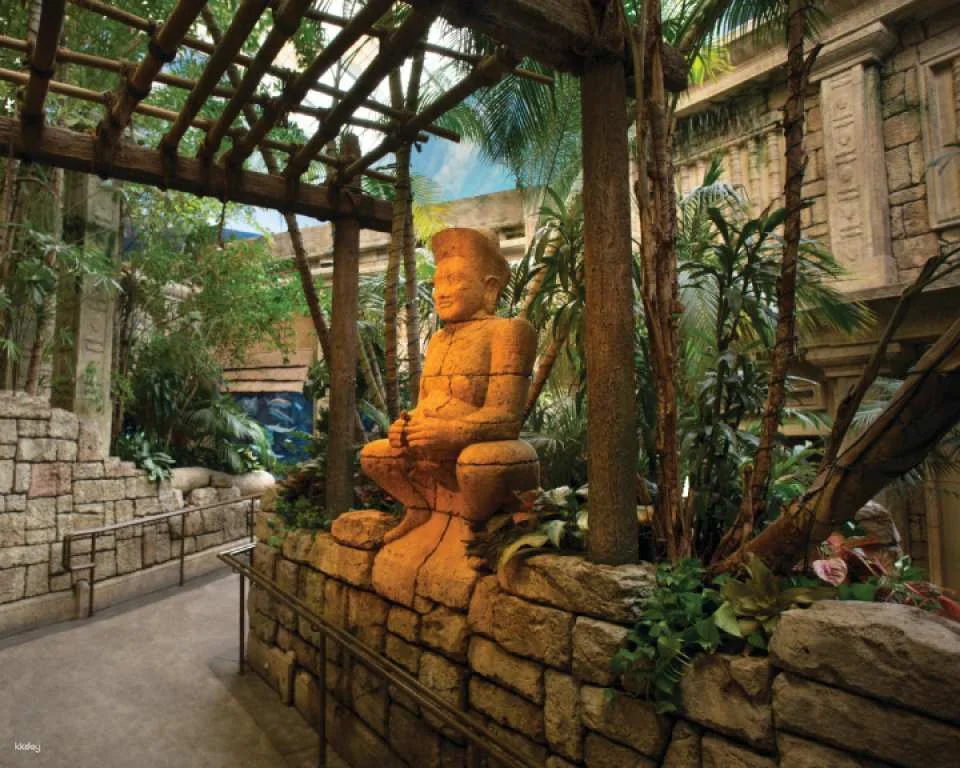 Mandalay Bay Shark Reef Aquarium Admission Ticket | Las Vegas