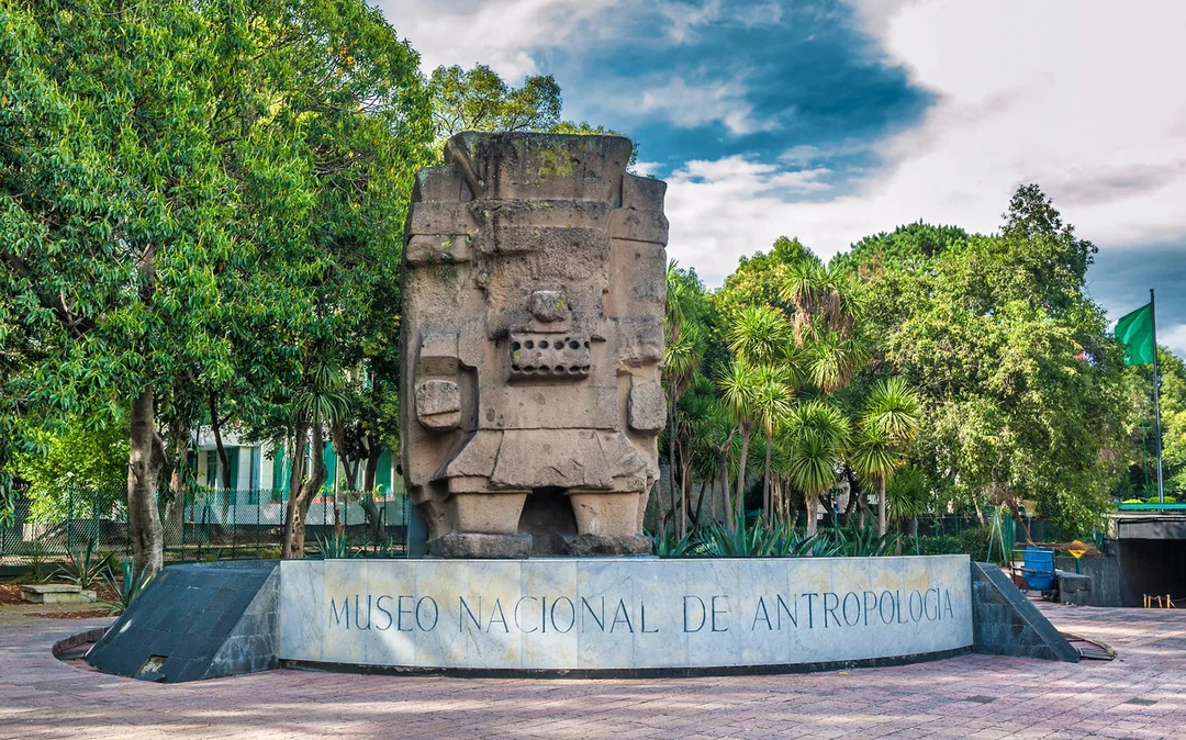 Mexico City Centre Guided Tour with National Museum of Anthropology Entry Image 2