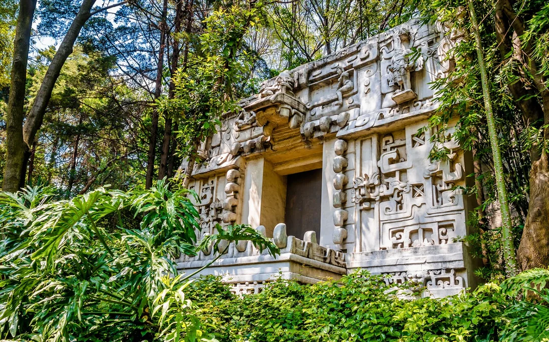 Mexico City Centre Guided Tour with National Museum of Anthropology Entry Image 3