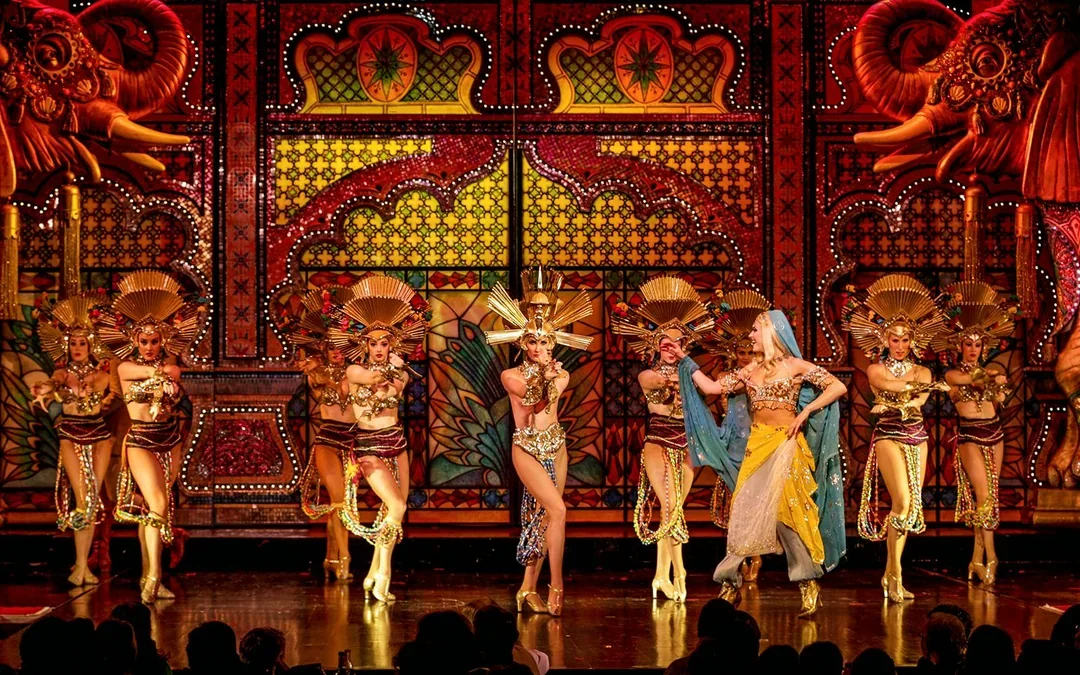 Moulin Rouge Show & Paris City Tour Image 3
