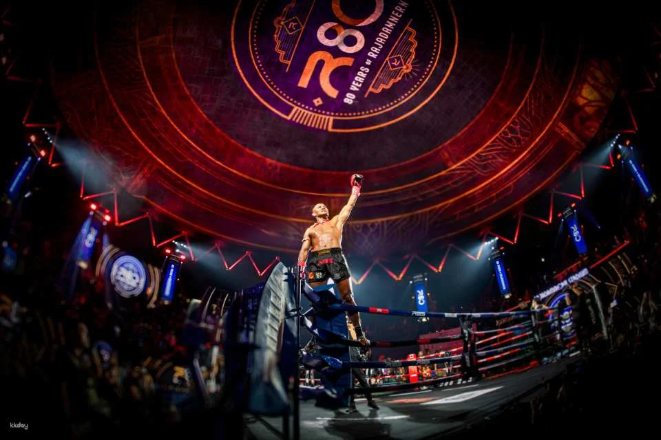 Muay Thai Boxing at Rajadamnern Stadium in Bangkok | Thailand
