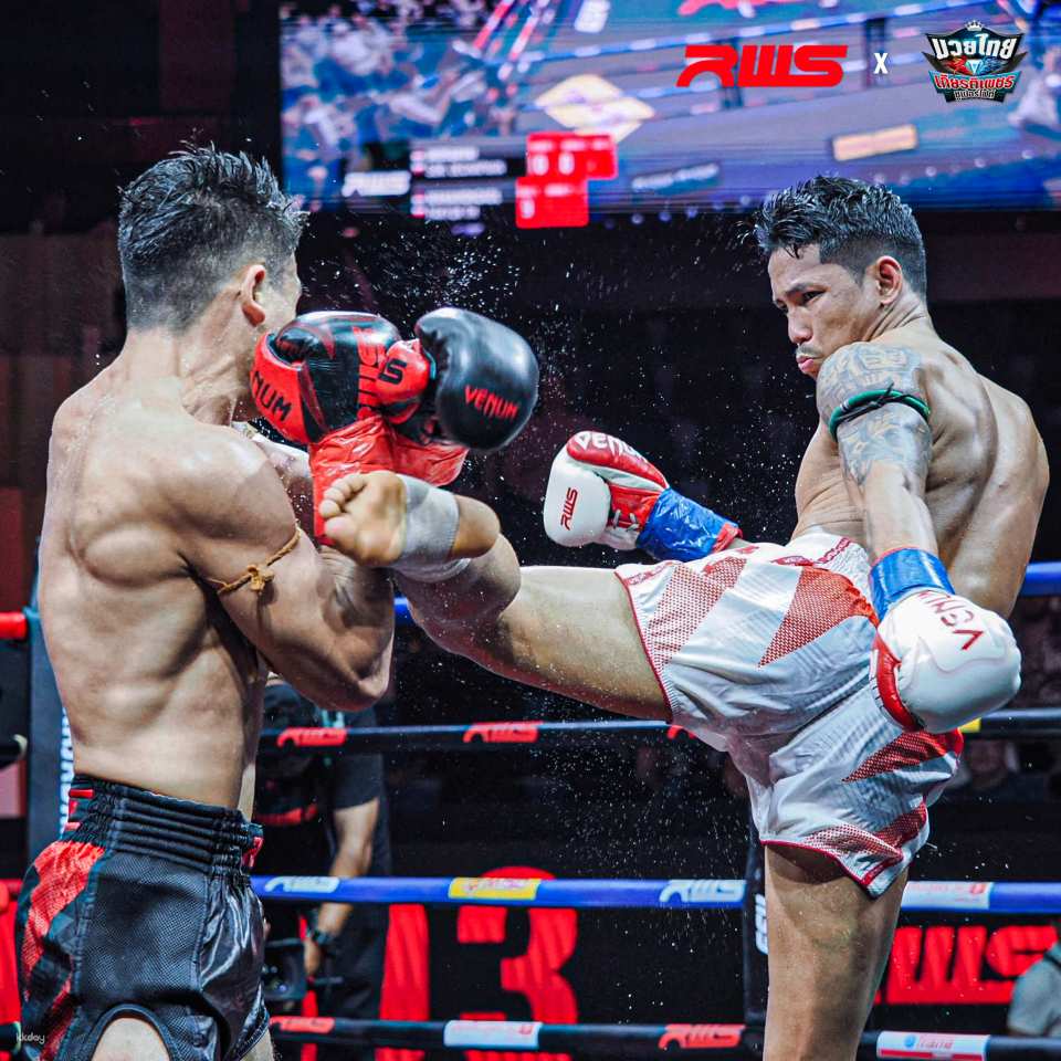 Muay Thai Boxing Match at Rajadamnern - Lumpinee - World Siam Stadium Bangkok | Thailand