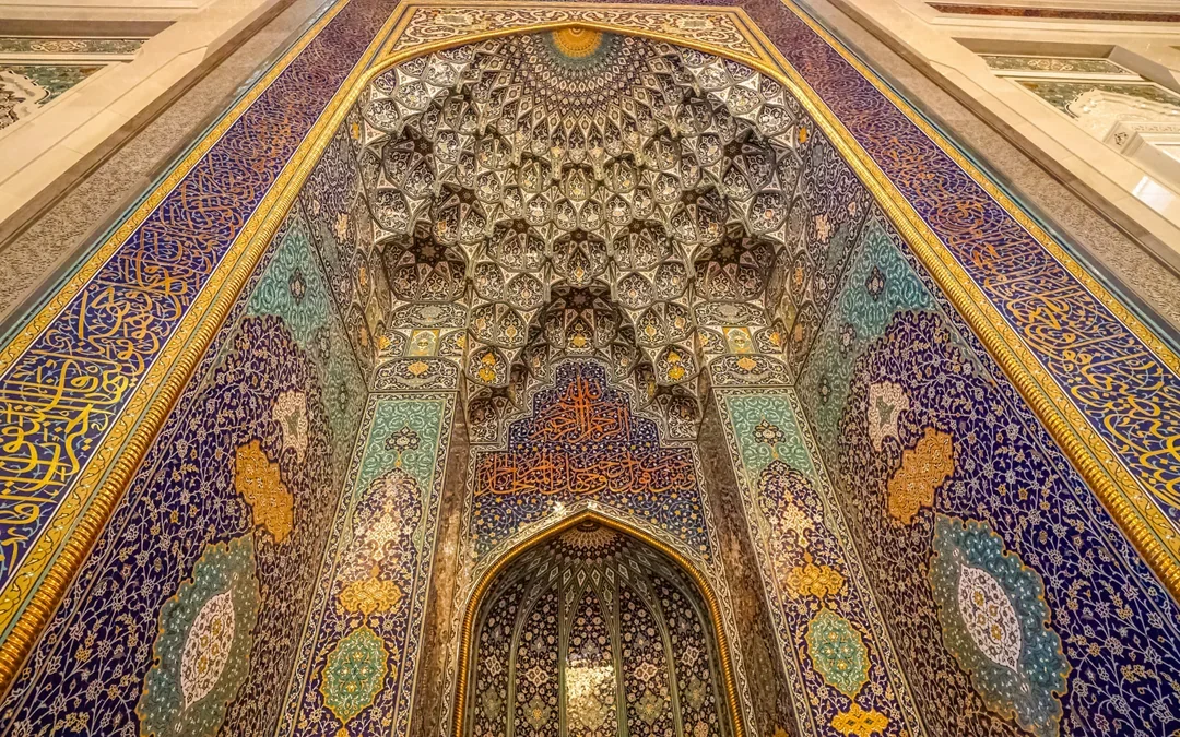 Muscat: Full-Day City Tour with Grand Mosque, Opera House, Al Alam Palace, and Museum Stops Image 2