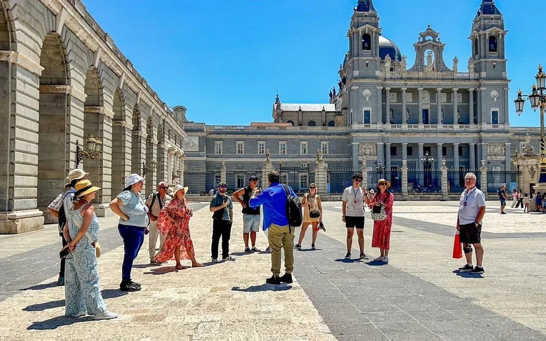 Museo del Prado & Royal Palace of Madrid Skip-the-Line Guided Tour  Image 9