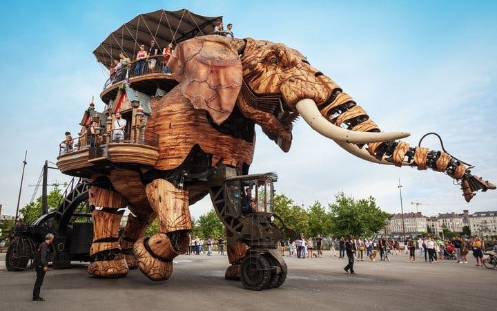 Nantes Self-Guided Walking Tour on Mobile App Image 3