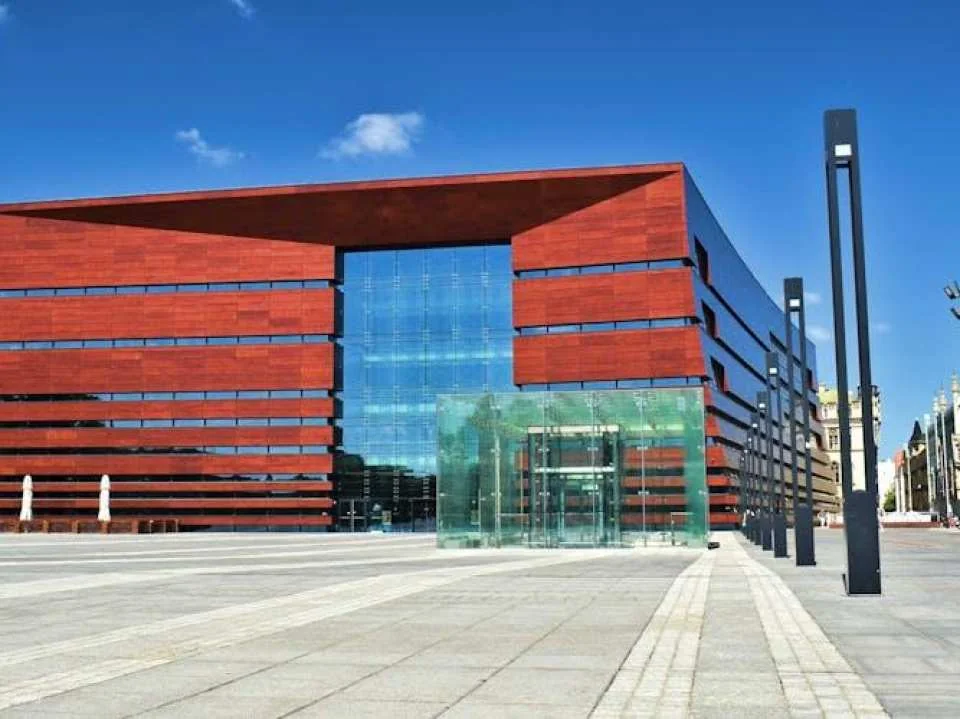 Navigate Wrocław's Insta-perfect spots with a local