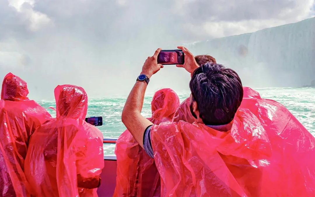 Niagara Falls Canada: Guided Tour with Hornblower Cruise Image 3