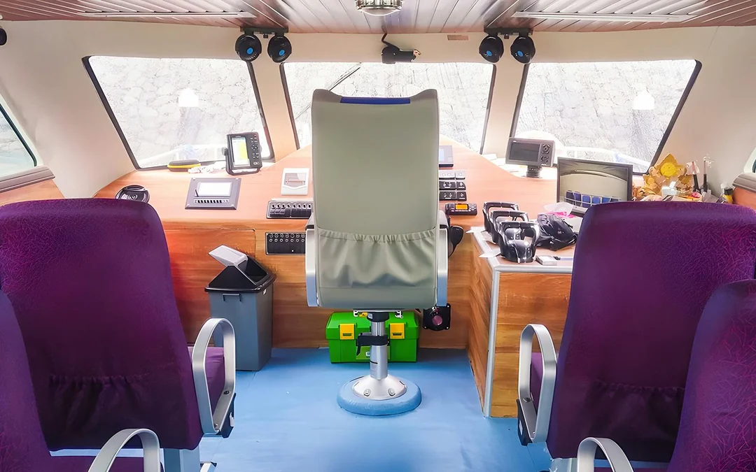 Nusa Penida to Bali (Sanur) Fast Boat Ferry Ticket with VIP Lounge Access Image 8