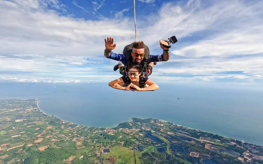 Ocean View Tandem Skydive in Pattaya: 13,000 ft Jump with Hotel Transfers Image 5