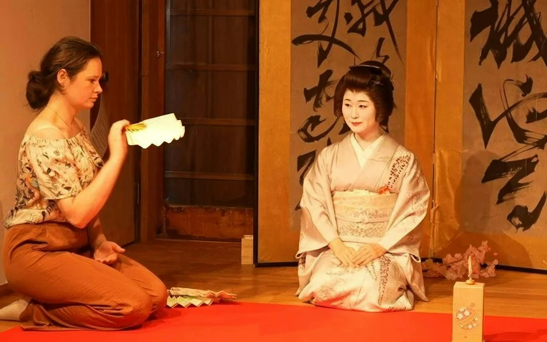 One Hour Geisha Show in Asakusa Tokyo Image 5