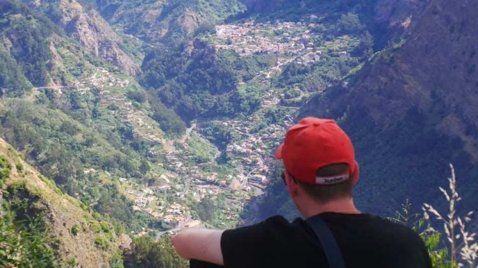 Open roof 4x4 Arieiro Peak and Cristo Rei tour with dolphin watching