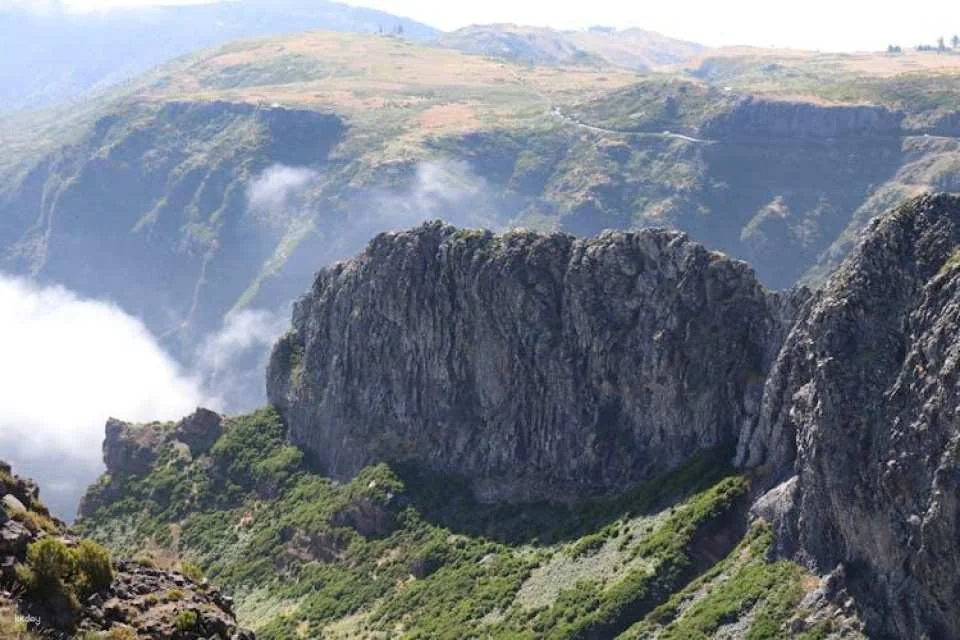 Open roof 4x4 Arieiro Peak and Cristo Rei tour with dolphin watching