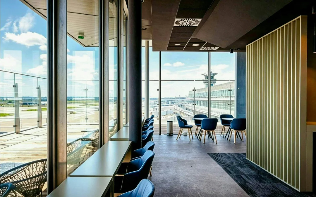 Orly Airport: Primeclass Lounge at Terminal 4 Image 4