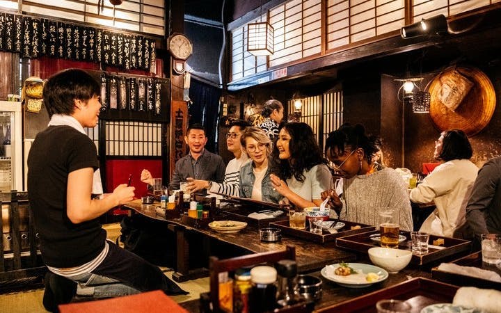 Osaka: Guided Food Tour with 12 Dishes and 2 drinks Image 4
