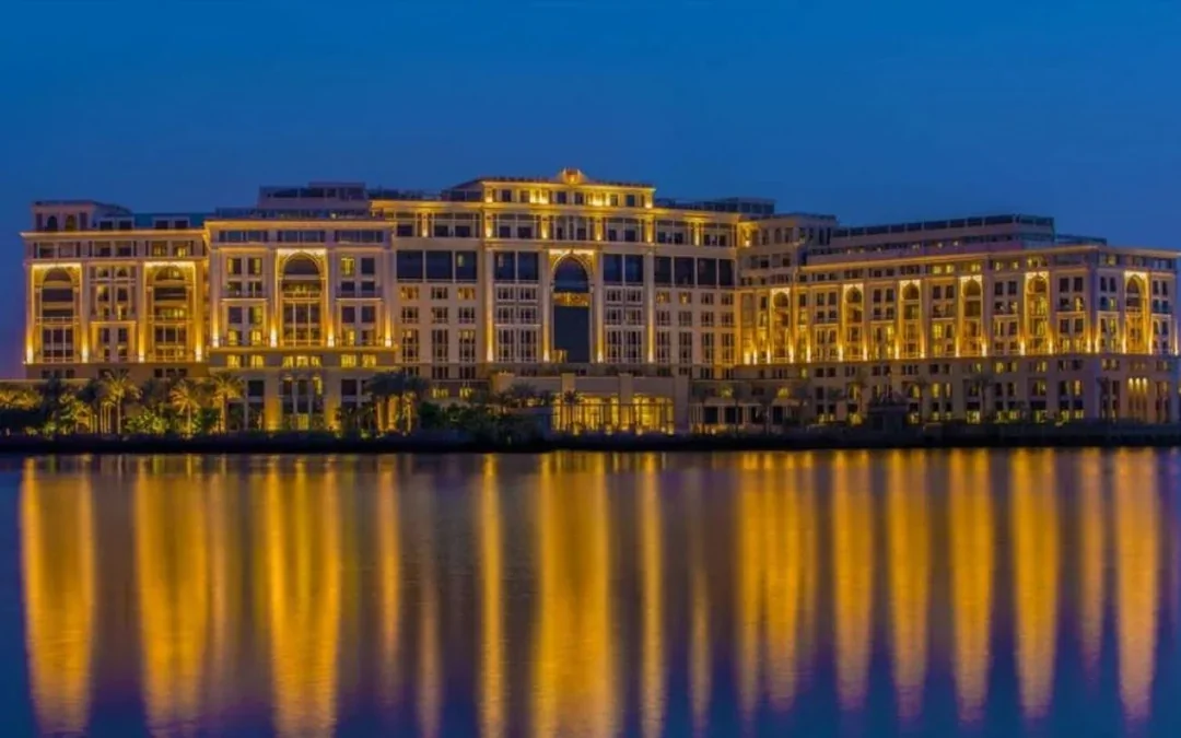 Palazzo Versace Dubai: 3-Course Italian Set Menu Dining Experience with Soft Drinks and Valet Parking Image 3
