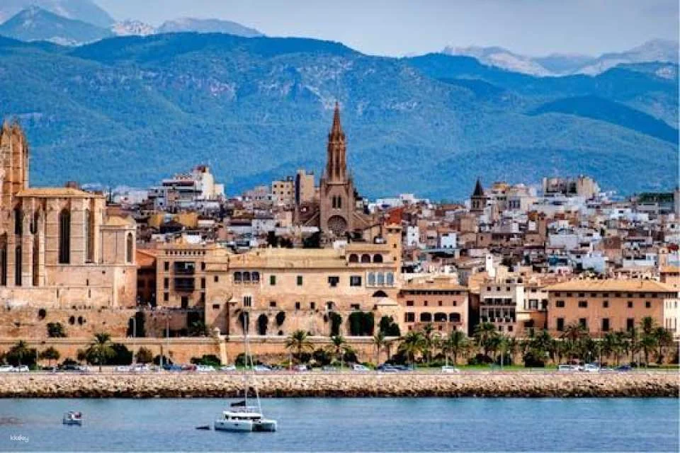 Palma de Mallorca small-group guided walking tour