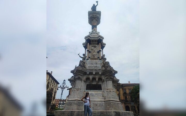 Pamplona Self-Guided Walking Tour on Mobile App Image 2