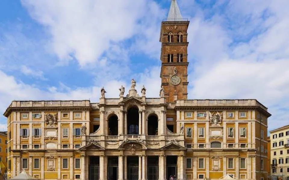 Papal basilicas of Rome private guided tour by golf cart