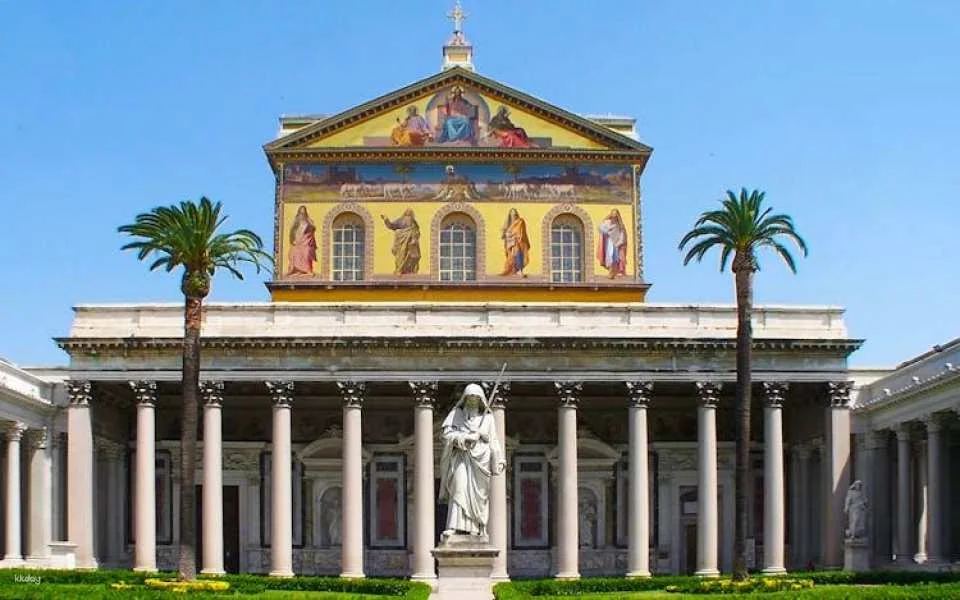 Papal basilicas of Rome private guided tour by golf cart