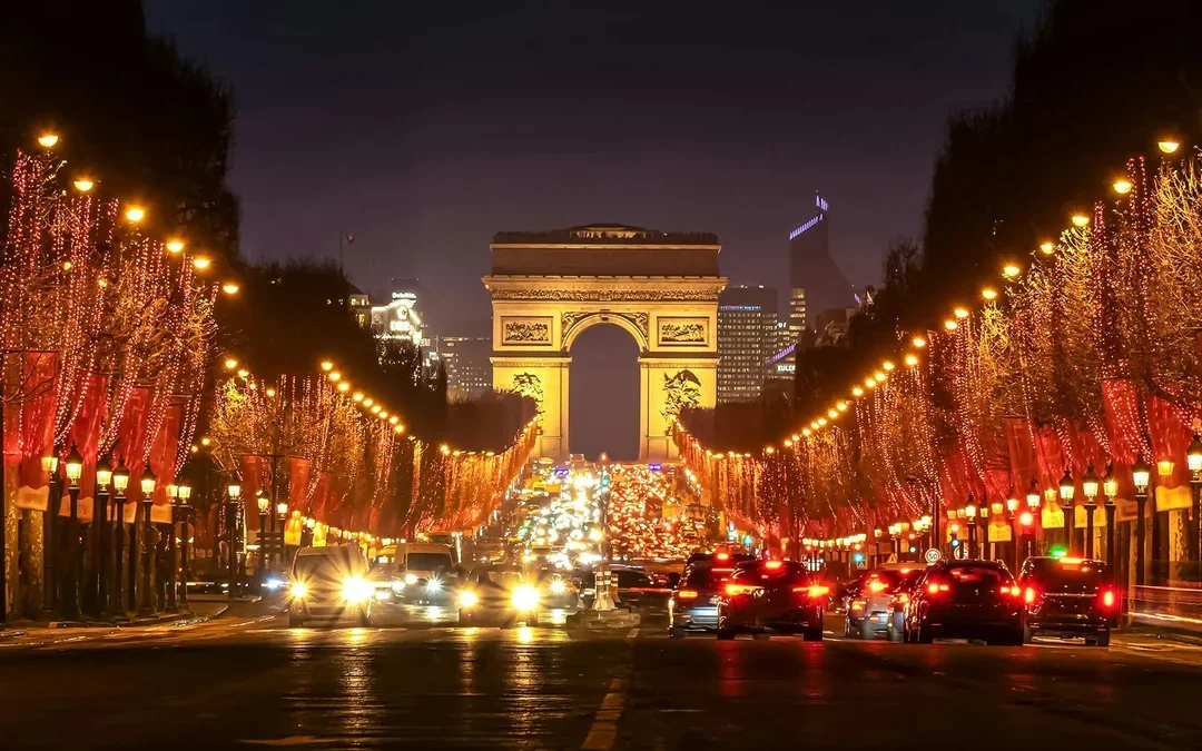Paris Evening Sightseeing Tour with Eiffel Tower Summit Tickets Image 3
