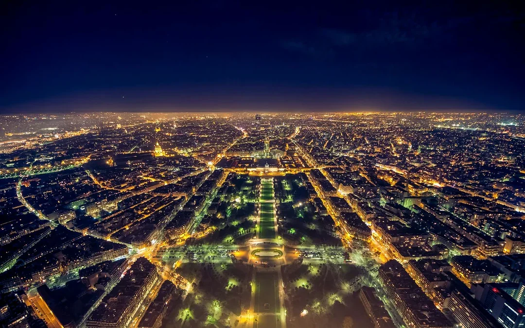 Paris Evening Sightseeing Tour with Eiffel Tower Summit Tickets Image 8