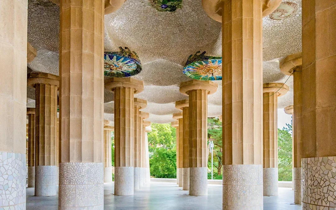 Park Güell Skip-the-Line Guided Tour Image 12