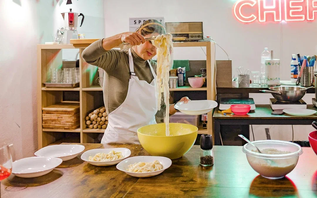 Pasta-Making Cooking Class in Rome with Tiramisu or Spritz Image 1