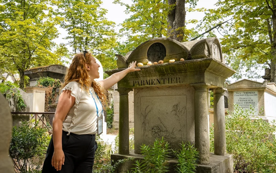 Père Lachaise Cemetery Guided Walking Tour Image 3