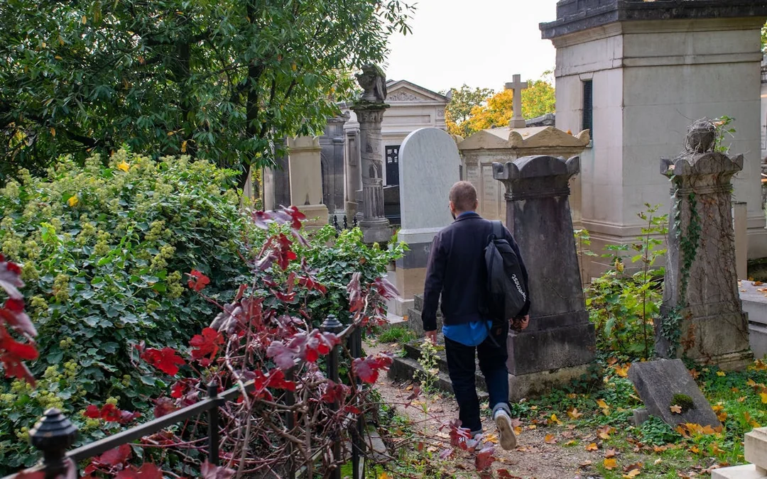 Père Lachaise Cemetery Guided Walking Tour Image 5